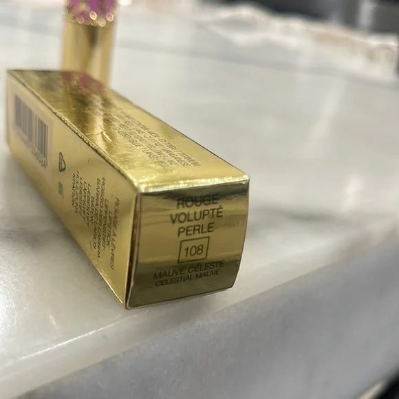 YSL Lipstick - Picture 6 of 11